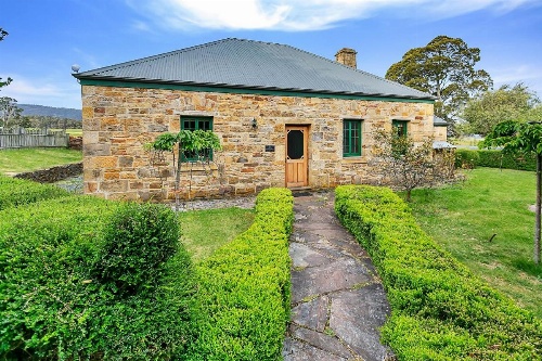 Blackwood Park Cottages image 18