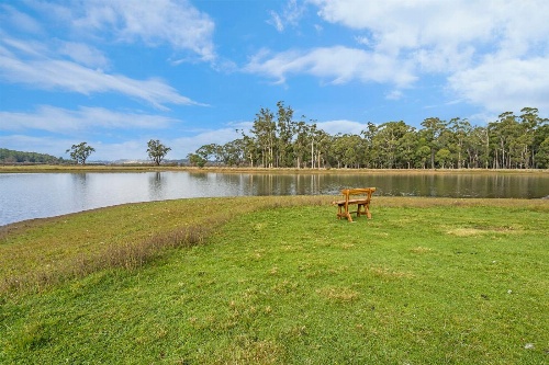 Blackwood Park Cottages image 2
