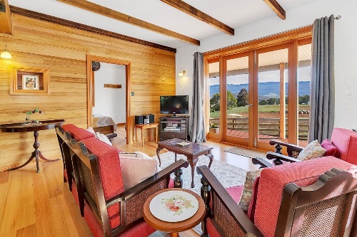 Blackwood Park Cottages image 8